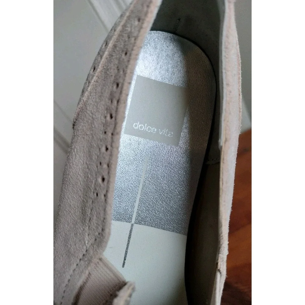 NWOB Dolce‎ Vita Jhenee Suede Platform Loafer Sneakers Chain Beige 9M